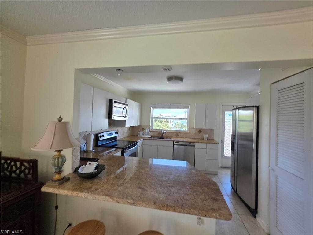 1100 8th Ave S 305a, Naples, FL 34102-13