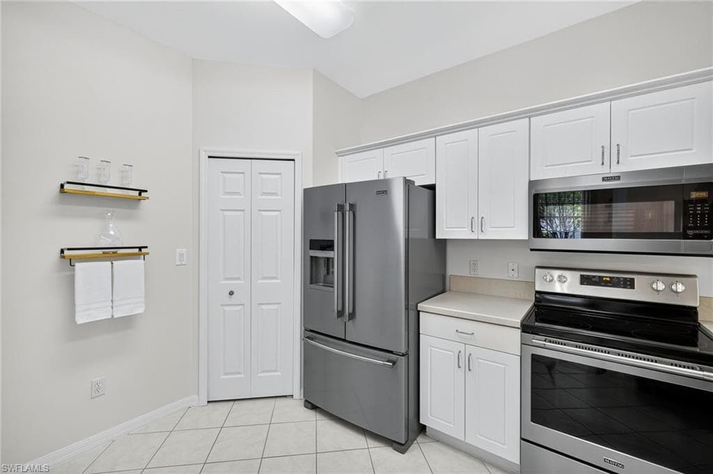 14653 Sutherland Ave, Naples, FL 34119-21