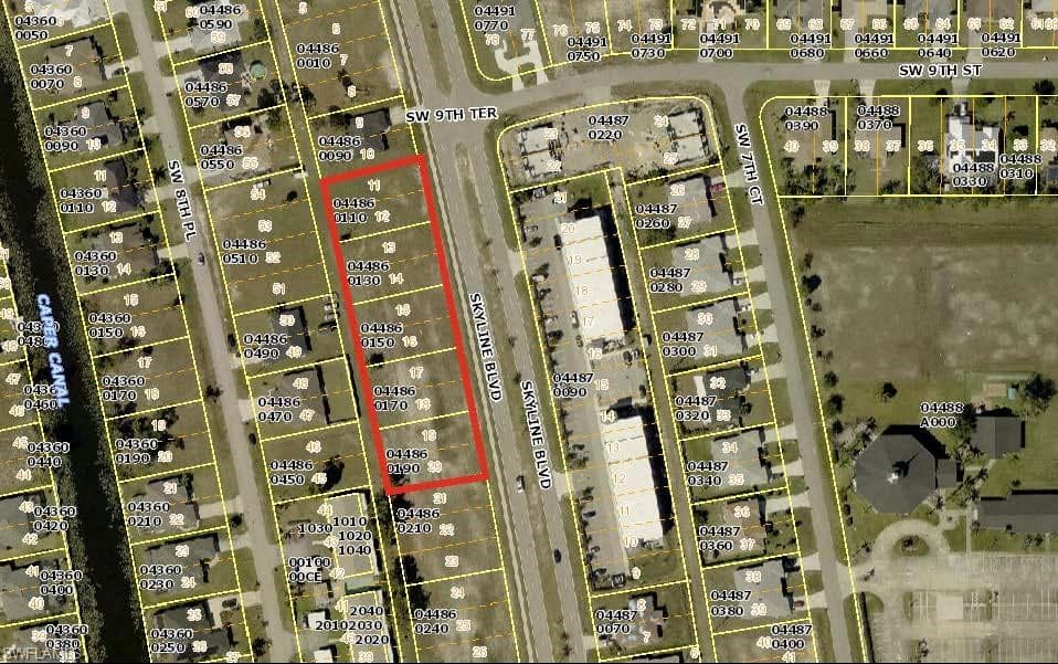 910 Skyline Blvd, Cape Coral, FL 33991-1