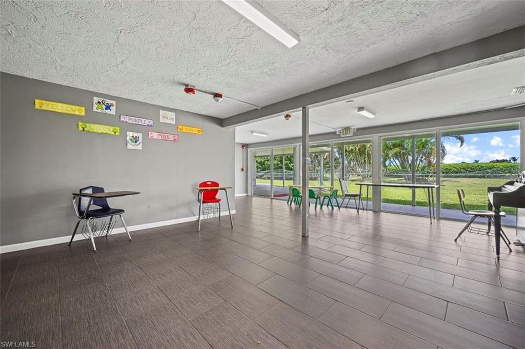 101-105 Saint Andrews Blvd, Naples, FL 34113-14