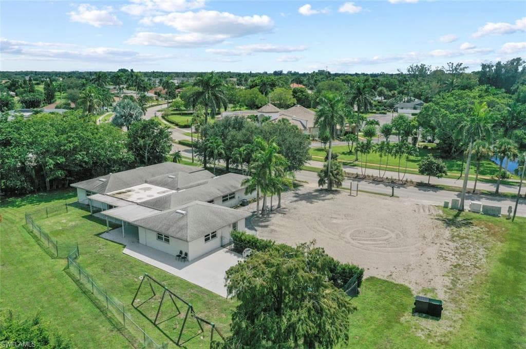 101-105 Saint Andrews Blvd, Naples, FL 34113-3