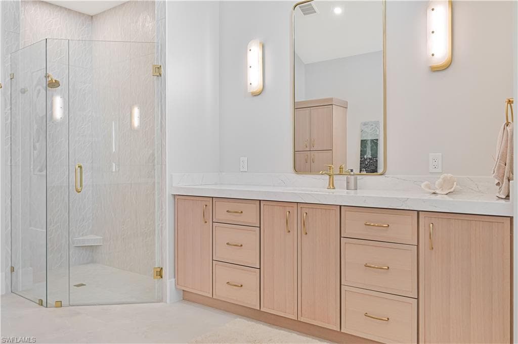 818 93rd Ave N, Naples, FL 34108-28