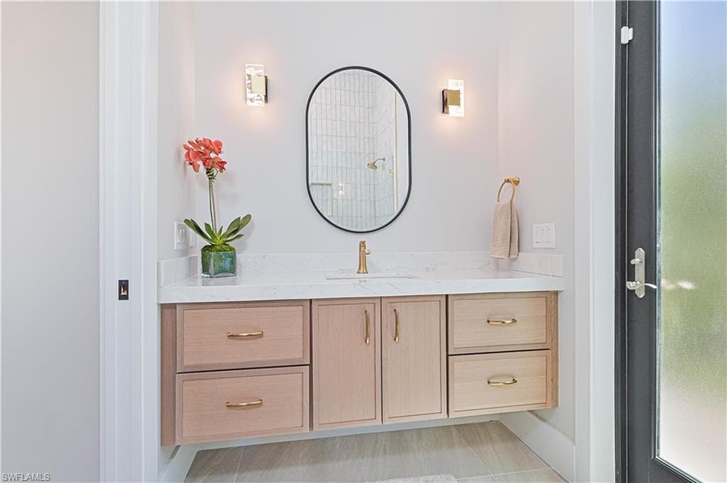 818 93rd Ave N, Naples, FL 34108-34