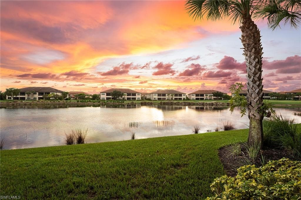 9672 Montelanico Loop 102, Naples, FL 34119-11