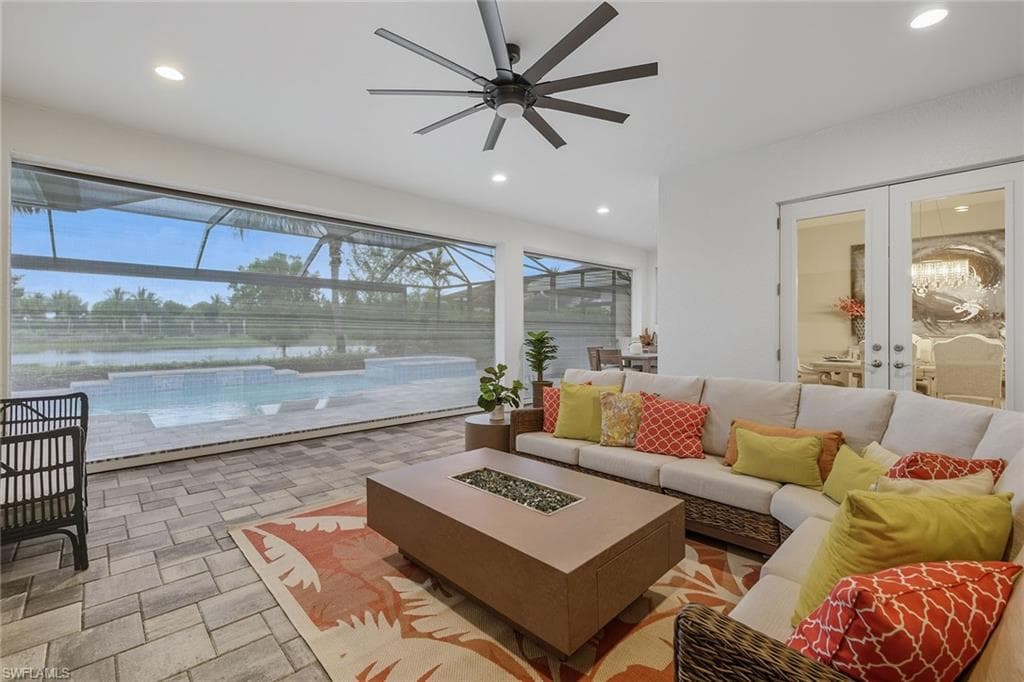 3199 Cotuit Ln, Naples, FL 34114-25