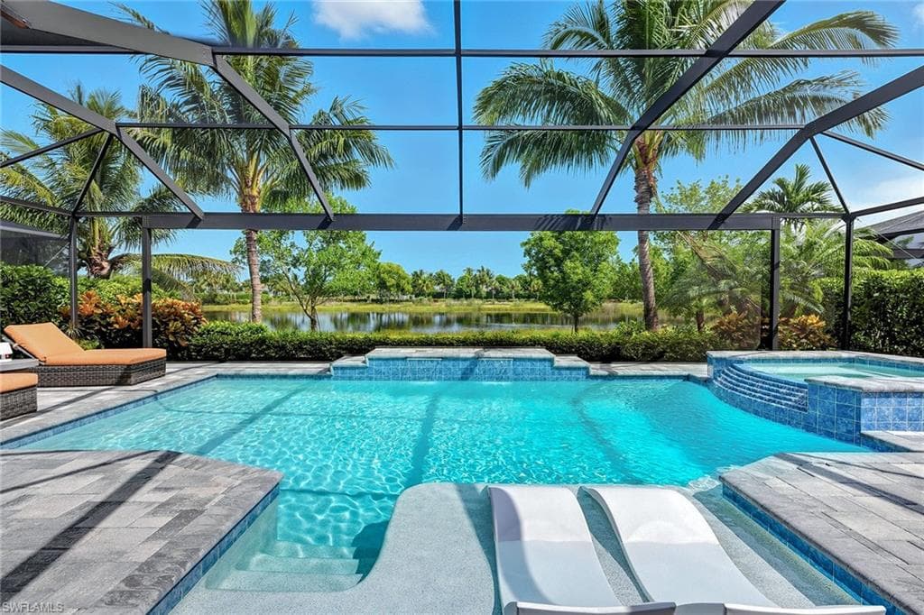 3199 Cotuit Ln, Naples, FL 34114-2