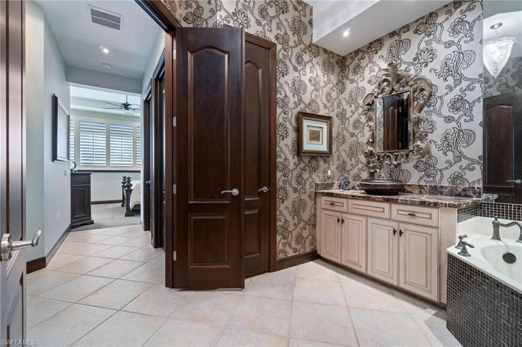 15516 Monterosso Ln 101, Naples, FL 34110-21