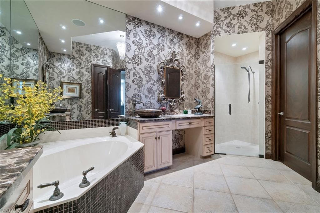 15516 Monterosso Ln 101, Naples, FL 34110-23