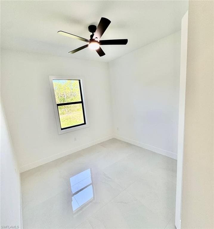 1353 Everglades Blvd N, Naples, FL 34120-14