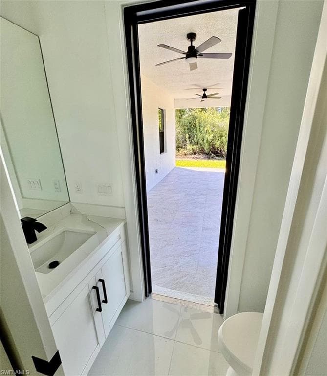 1353 Everglades Blvd N, Naples, FL 34120-17