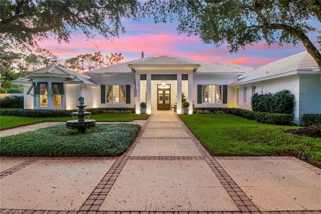 13101 Pond Apple Dr E, Naples, FL 34119-2