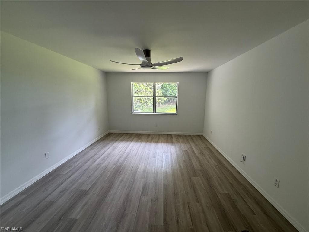 1526 A Trafalgar Ln J-102, Naples, FL 34116-16