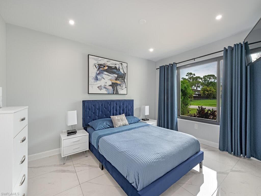 714 109th Ave N, Naples, FL 34108-11