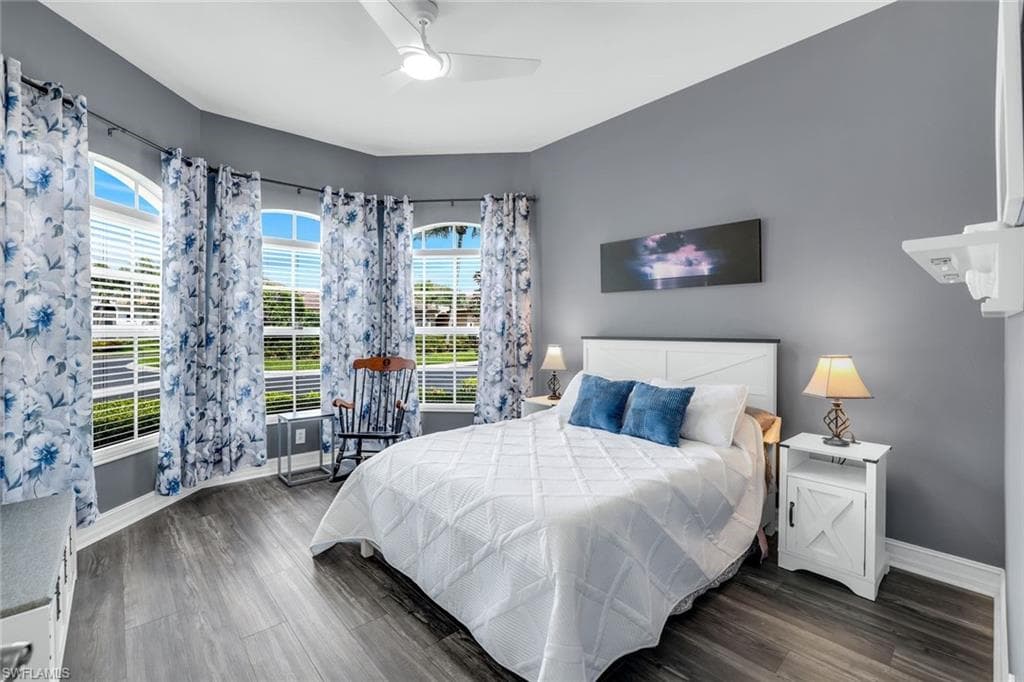 6062 Divot Ct, Naples, FL 34113-15