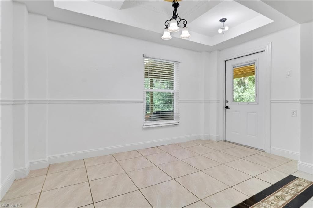 4310 28th Ave SE, Naples, FL 34117-11