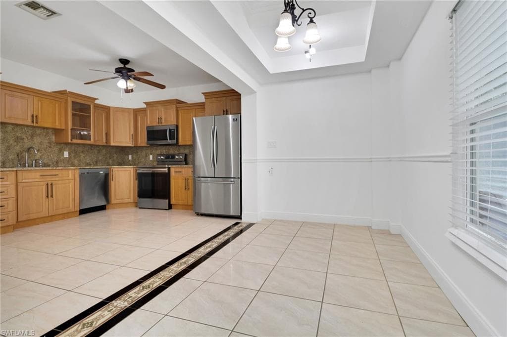 4310 28th Ave SE, Naples, FL 34117-12