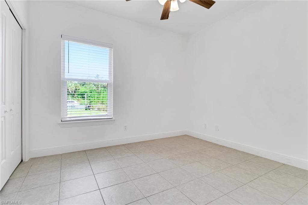 4310 28th Ave SE, Naples, FL 34117-16