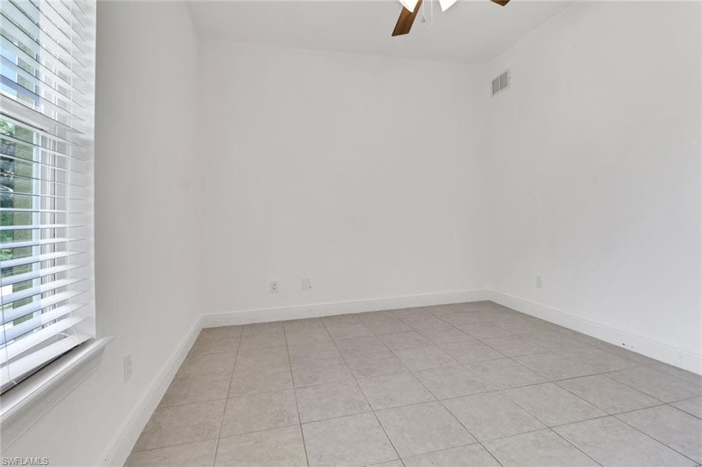 4310 28th Ave SE, Naples, FL 34117-17