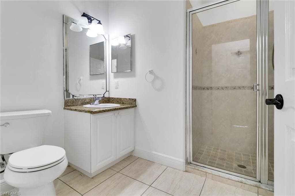 4310 28th Ave SE, Naples, FL 34117-18