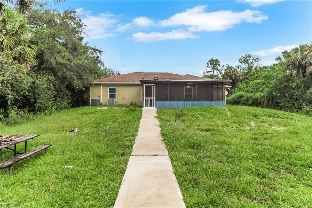 4310 28th Ave SE, Naples, FL 34117-26