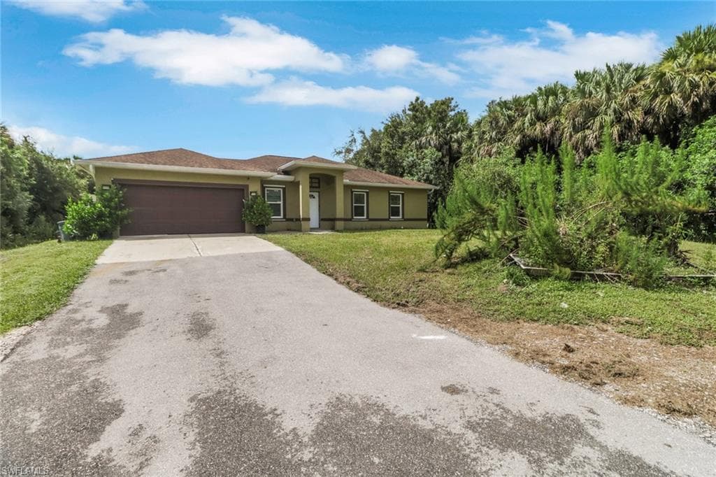 4310 28th Ave SE, Naples, FL 34117-2