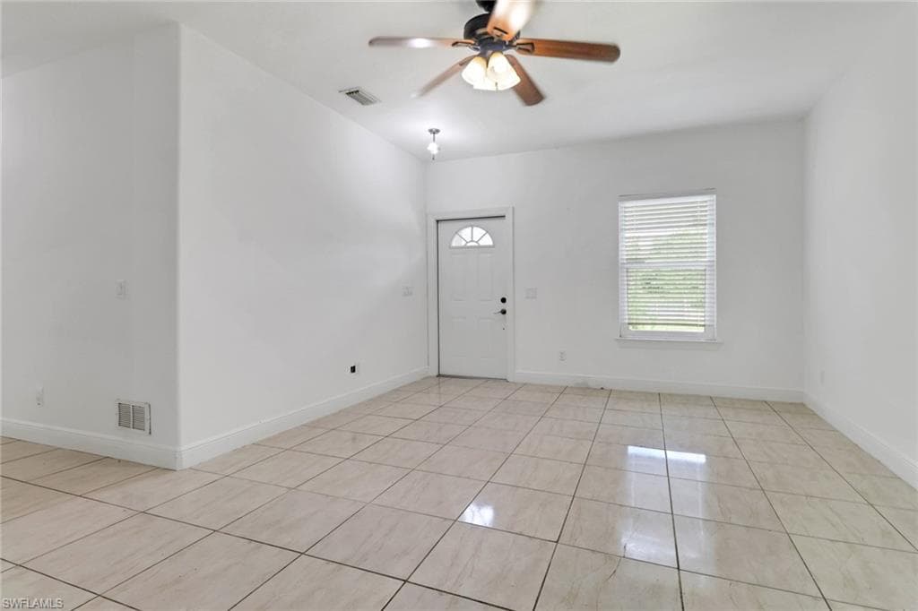 4310 28th Ave SE, Naples, FL 34117-4