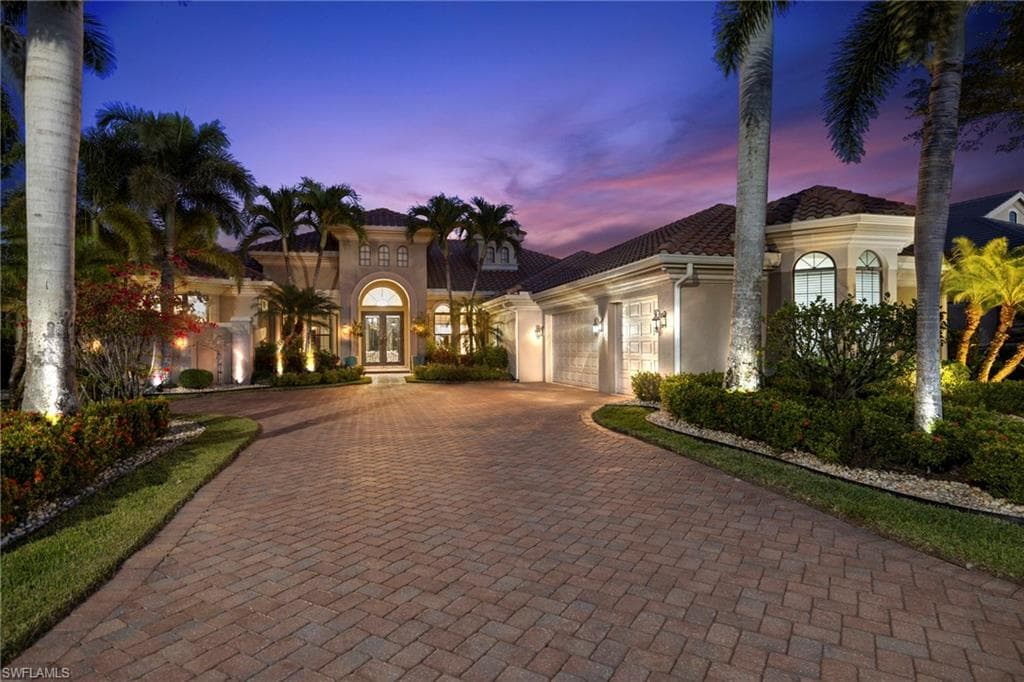 9214 Marble Stone Dr, Naples, FL 34120-2