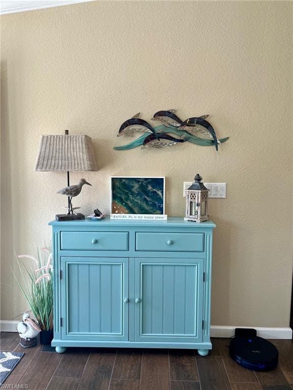 1316 Diamond Lake Cir, Naples, FL 34114-8