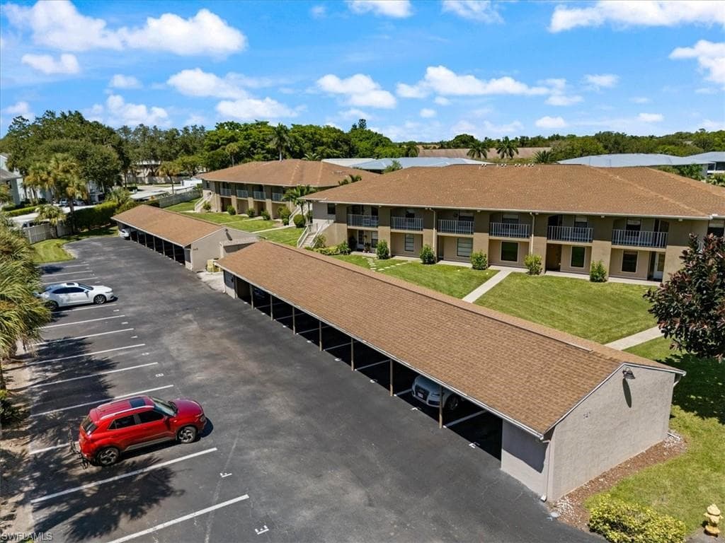 141 Cypress Way E D, Naples, FL 34110-2