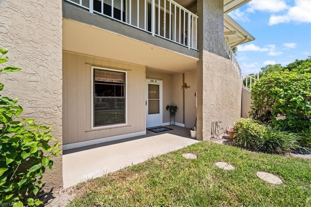 141 Cypress Way E D, Naples, FL 34110-6