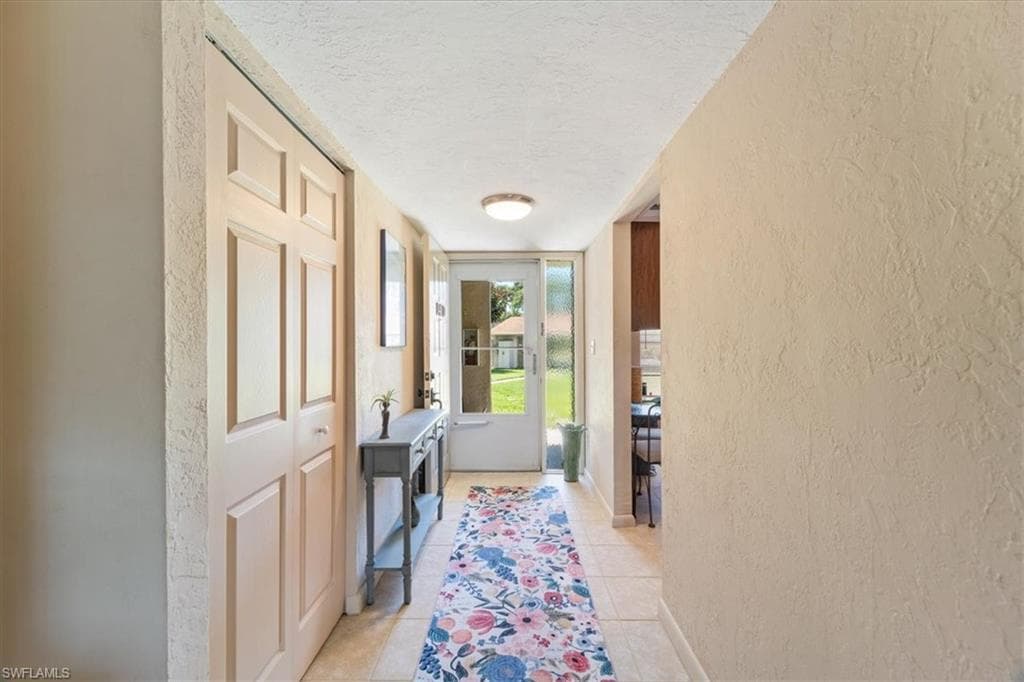 141 Cypress Way E D, Naples, FL 34110-7