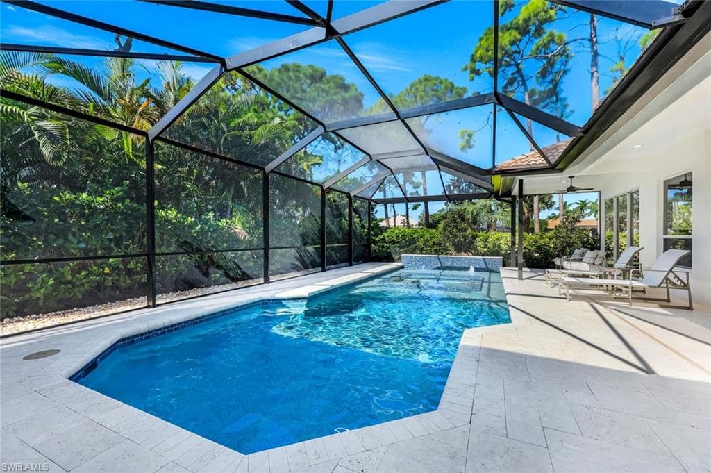 237 Charleston Ct, Naples, FL 34110-31
