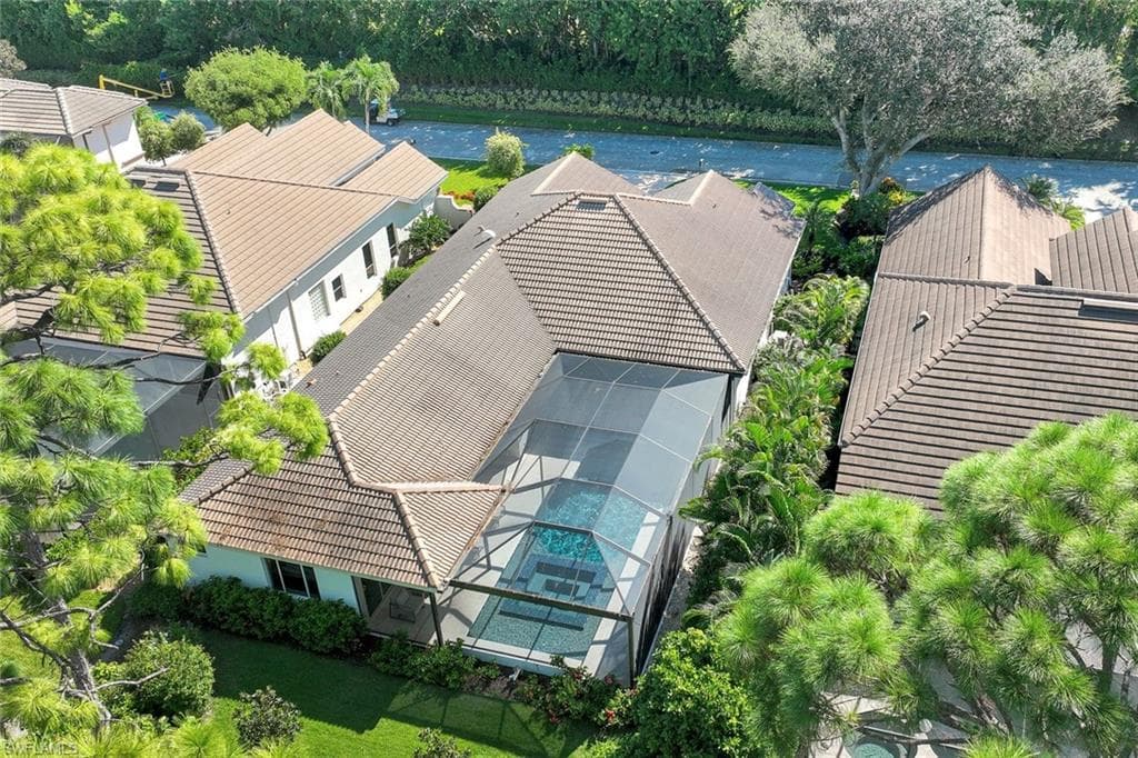237 Charleston Ct, Naples, FL 34110-33