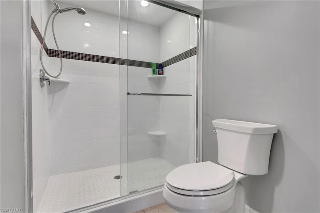 7819 Regal Heron Cir 203, Naples, FL 34104-17