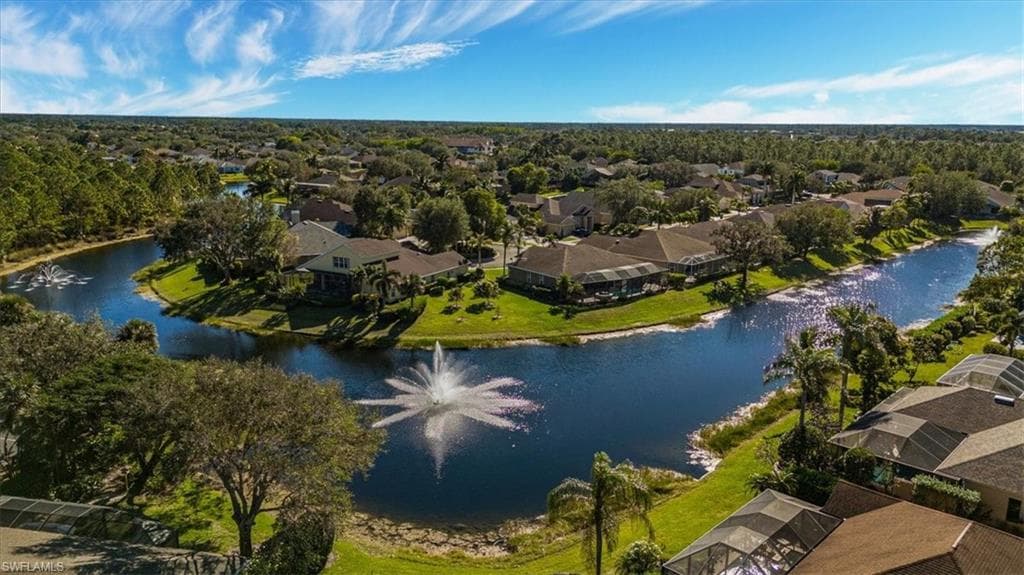8315 Big Acorn Cir 902, Naples, FL 34119-33