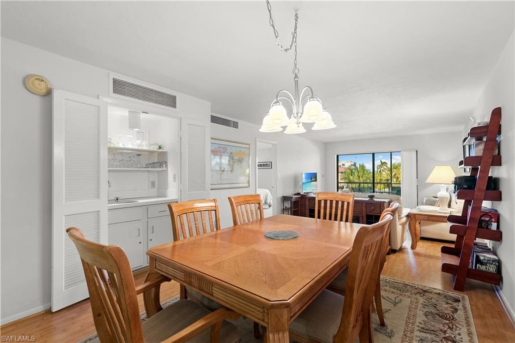 1041 Swallow Ave 303, Marco Island, FL 34145-10