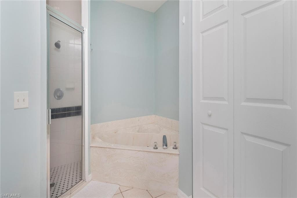 10670 Ankeny Ln, Bonita Springs, FL 34135-17