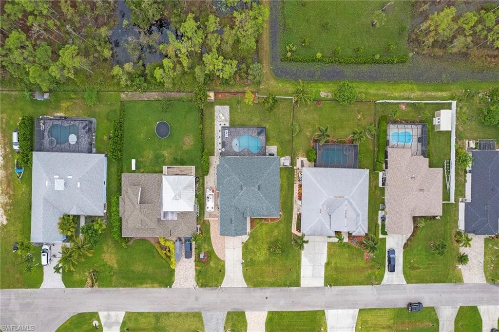 10670 Ankeny Ln, Bonita Springs, FL 34135-39