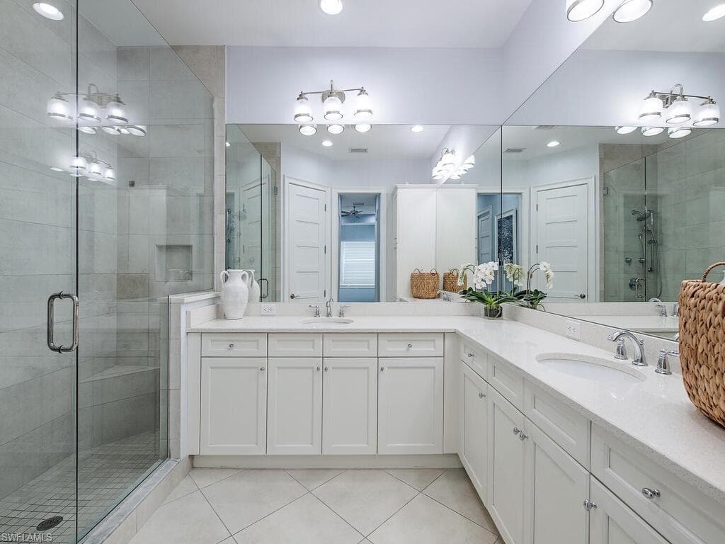 6544 Dominica Dr 202, Naples, FL 34113-20