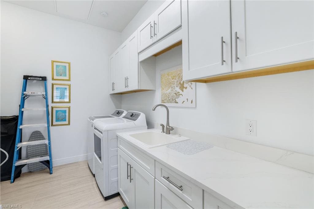 16374 Viansa Way 302, Naples, FL 34110-18