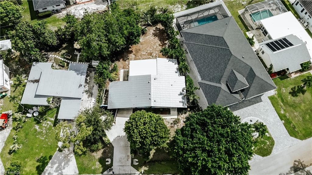 174 2nd St, Bonita Springs, FL 34134-9