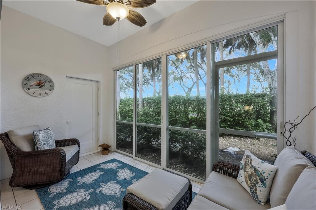 8380 Excalibur Cir H3, Naples, FL 34108-8