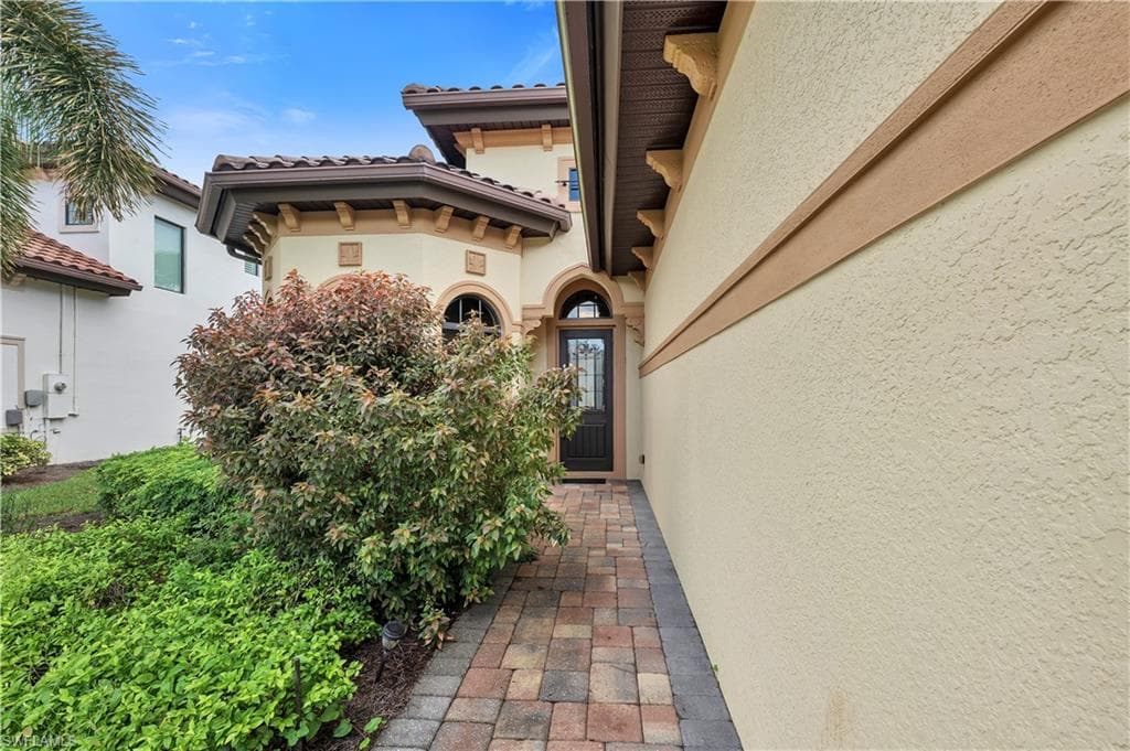 15903 Secoya Reserve Cir, Naples, FL 34110-2