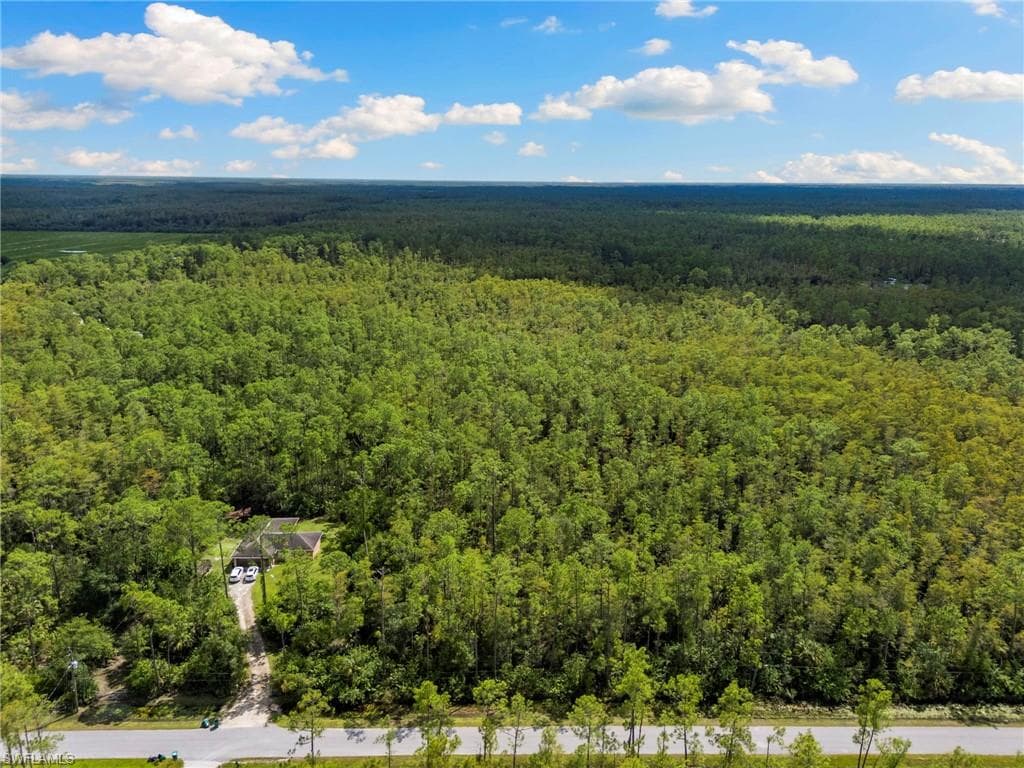 4820 2nd Ave SE, Naples, FL 34117-2