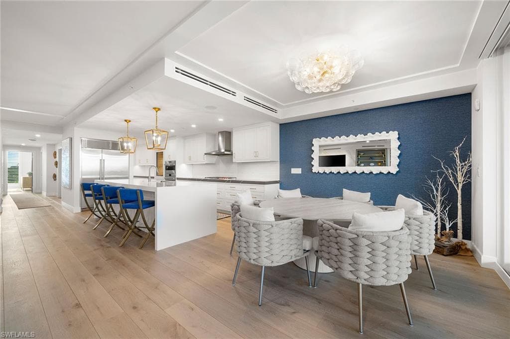 13935 Old Coast Rd 305, Naples, FL 34110-8