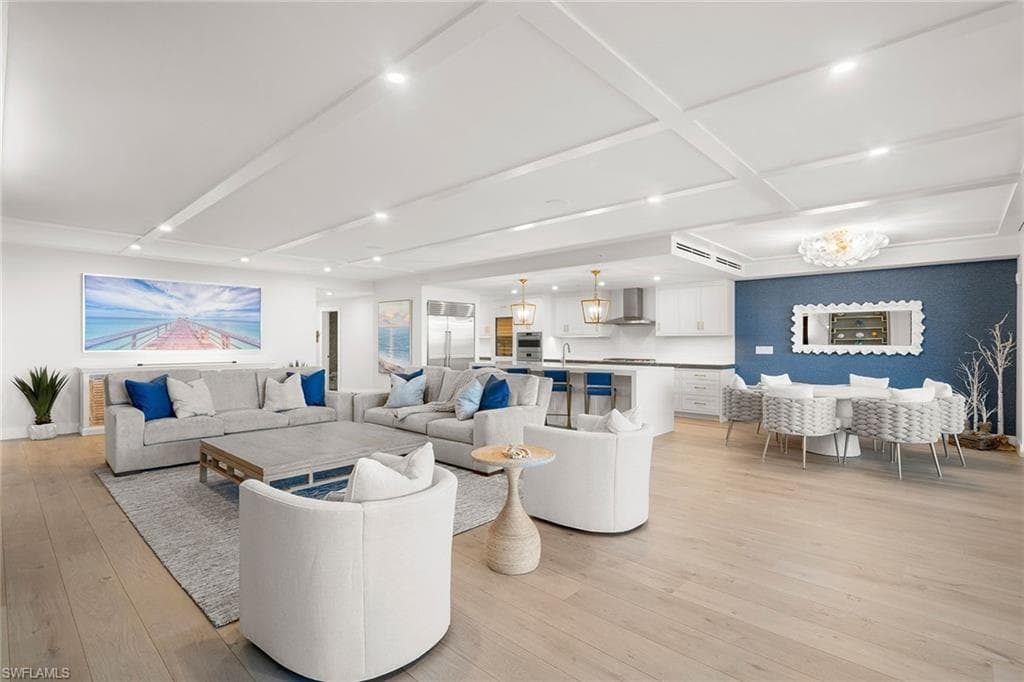 13935 Old Coast Rd 305, Naples, FL 34110-14