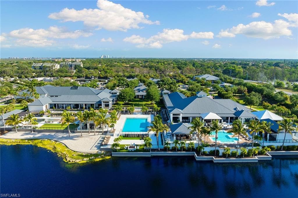 13935 Old Coast Rd 305, Naples, FL 34110-37