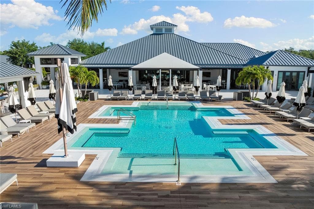 13935 Old Coast Rd 305, Naples, FL 34110-38