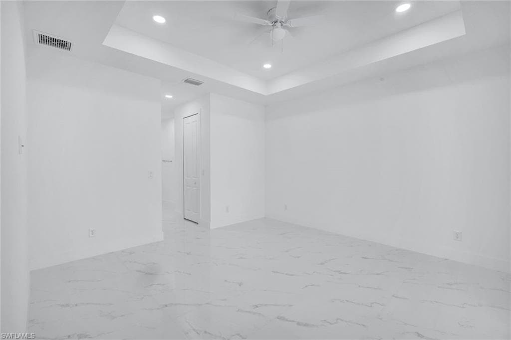 3923 38th St, Cape Coral, FL 33993-16