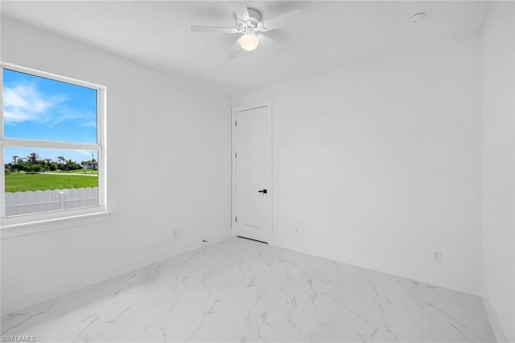 3923 38th St, Cape Coral, FL 33993-23